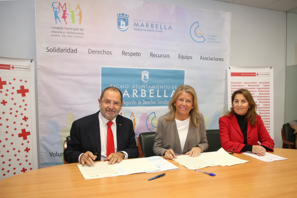 El Ayuntamiento firma el convenio con Cruz Roja para la entrada en funcionamiento del Centro de Atención Inmediata a personas sin hogar