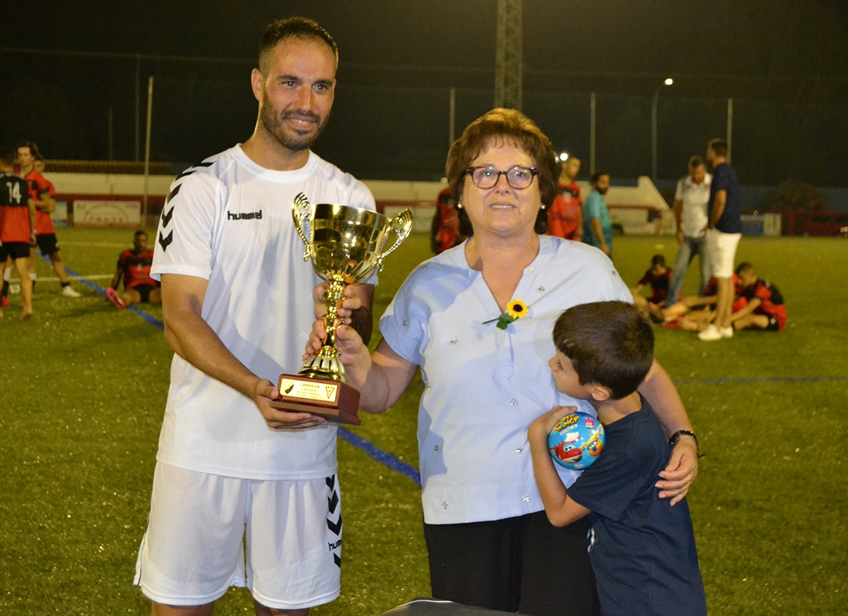 El Marbella FC consigue el II Memorial Antonio Naranjo tras vencer al San Pedro