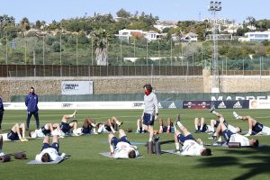 La selección española de fútbol Sub-19 se prepara en Marbella